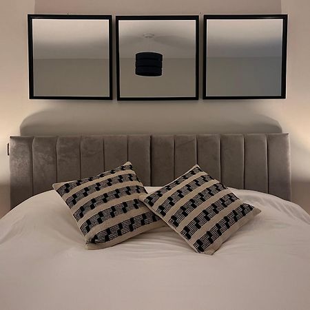 Modern Apartment - Bhx Nec - Free Secure Gated Parking Solihull Exteriör bild