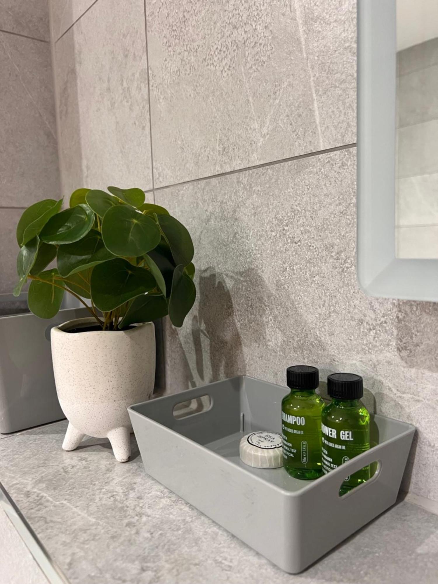 Modern Apartment - Bhx Nec - Free Secure Gated Parking Solihull Exteriör bild